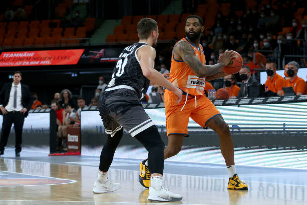 认为他善于 认为他善于