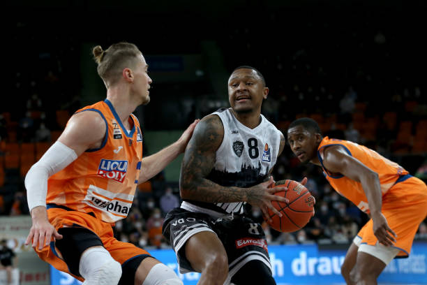 锋线球员 锋线球员