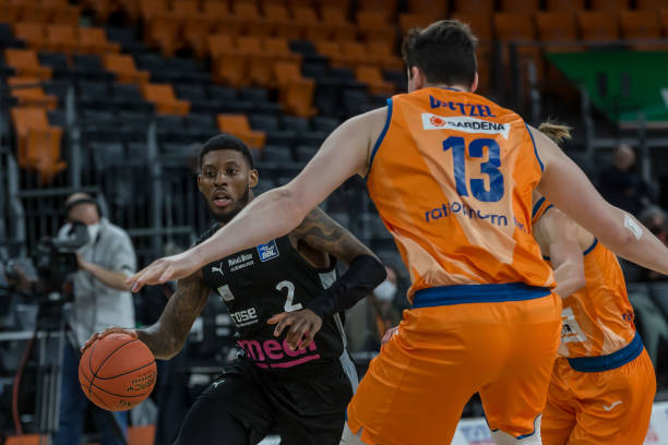 固了荷兰在 固了荷兰在